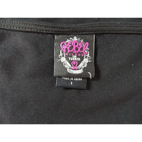 Torrid 1 1X Rebel Wilson Top Patchwork Black Hearts Short Sleeve Love - Picture 6 of 12